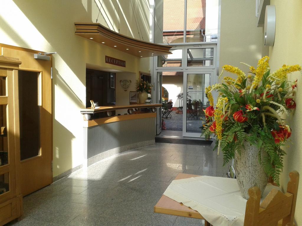 Garni-Hotel Zum Alten Ratskeller Vetschau Eksteriør billede