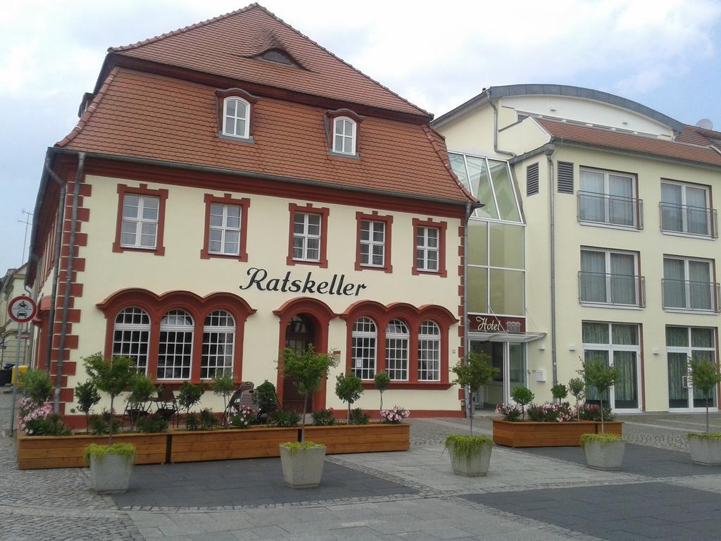 Garni-Hotel Zum Alten Ratskeller Vetschau Eksteriør billede